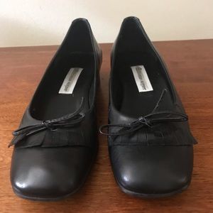 Etienne Aigner Flats